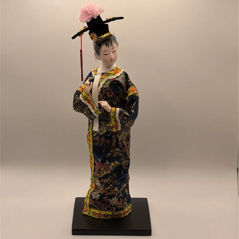 New in box, Chinese Qing Dynasty 1912 manchu princess